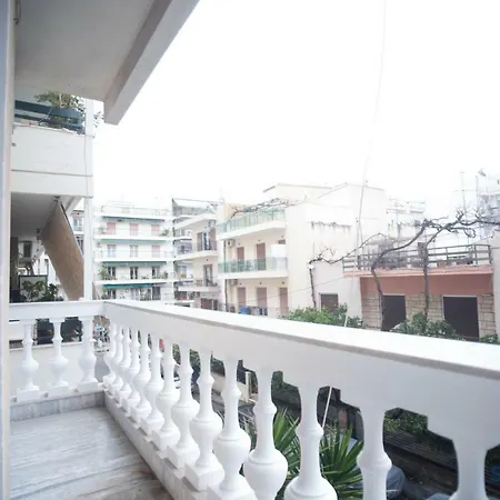 Explore Greece From Near The Sea Apartment